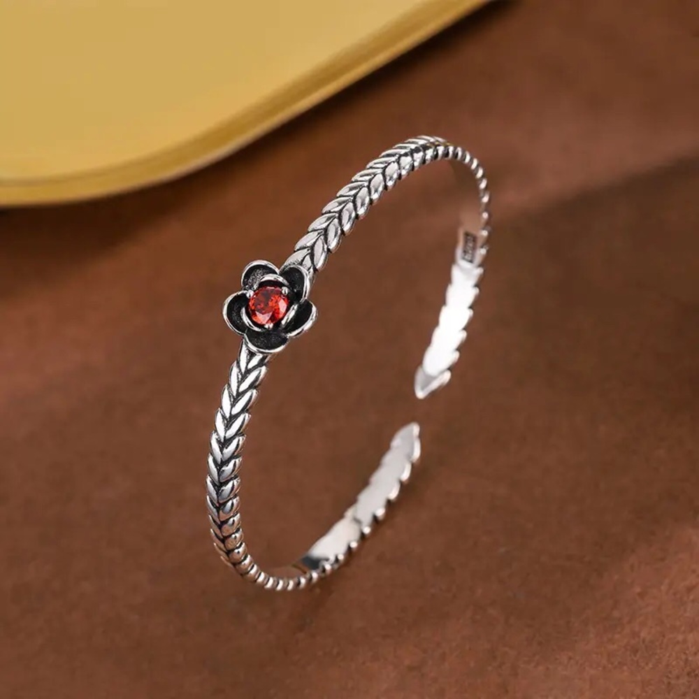 925 Sterling Silver Flower Bracelet with Red Gemstone - Picture 4 of 6